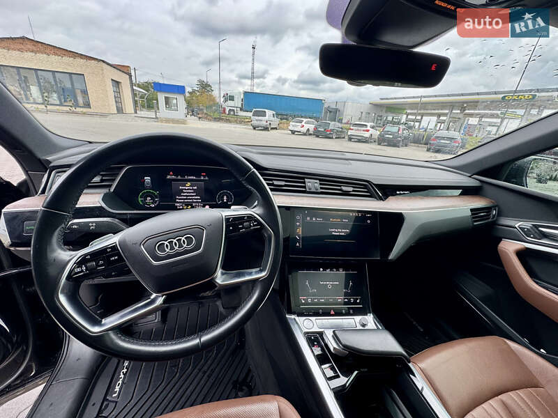 Внедорожник / Кроссовер Audi e-tron 2019 в Сарнах фото 19 Внедорожник / Кроссовер Audi e-tron 2019 в Сарнах