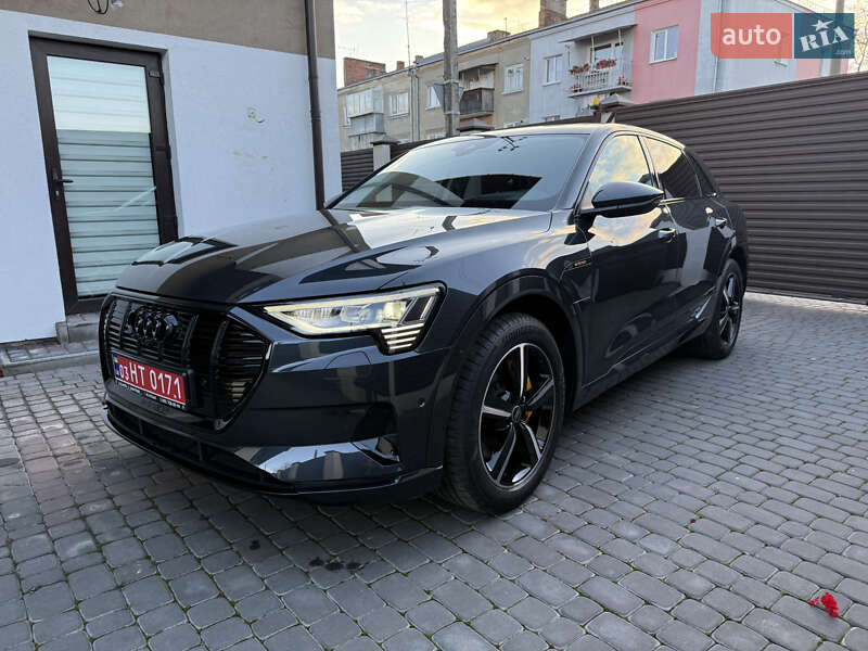 Audi e-tron 2022
