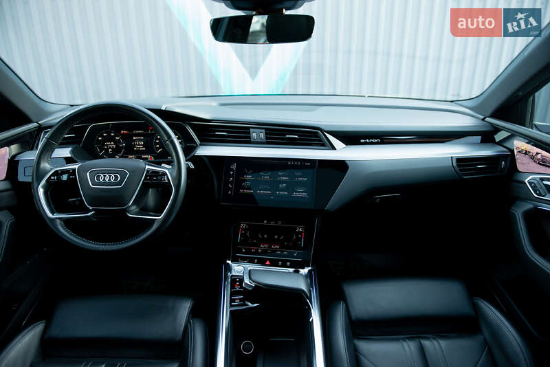Внедорожник / Кроссовер Audi e-tron 2019 в Мукачево