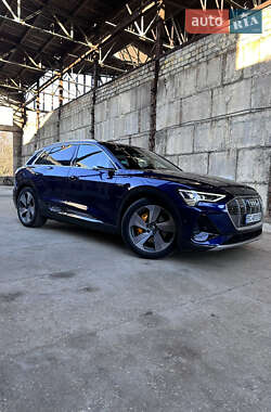 Внедорожник / Кроссовер Audi e-tron 2020 в Львове