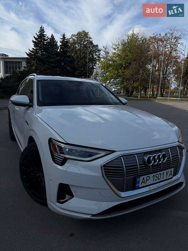 Внедорожник / Кроссовер Audi e-tron 2019 в Запорожье