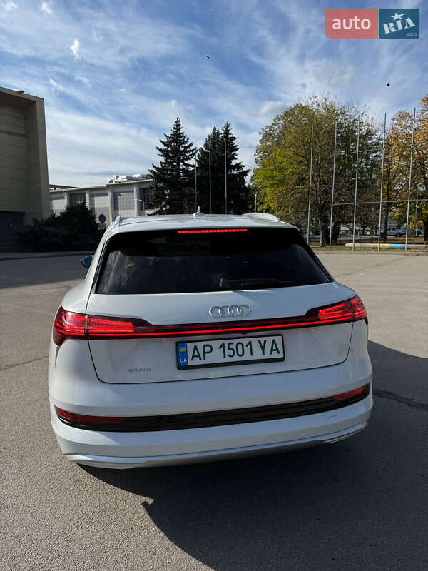 Внедорожник / Кроссовер Audi e-tron 2019 в Запорожье