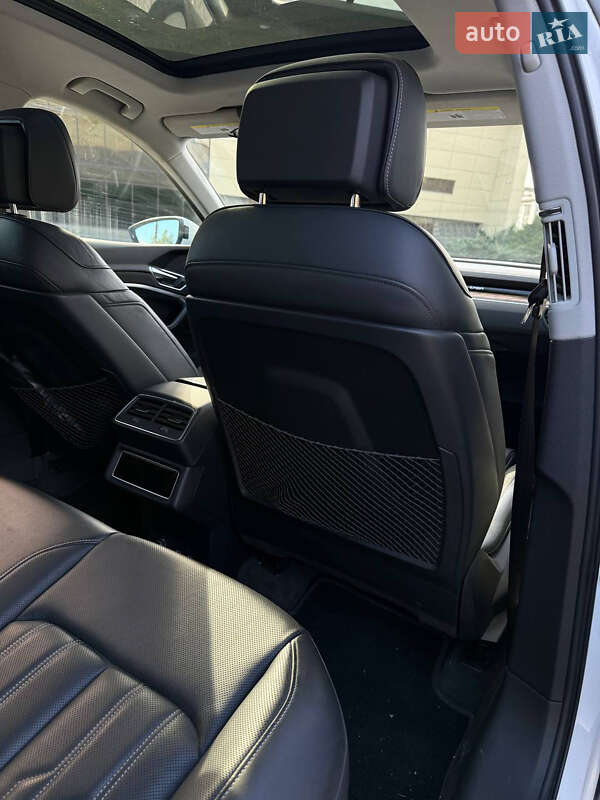 Внедорожник / Кроссовер Audi e-tron 2019 в Запорожье