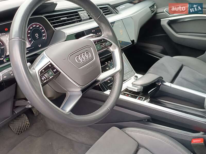 Внедорожник / Кроссовер Audi e-tron 2023 в Львове