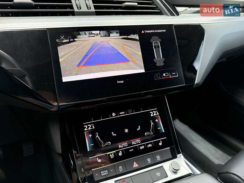 Позашляховик / Кросовер Audi e-tron 2021 в Рівному