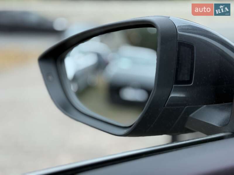 Позашляховик / Кросовер Audi e-tron 2020 в Красилові