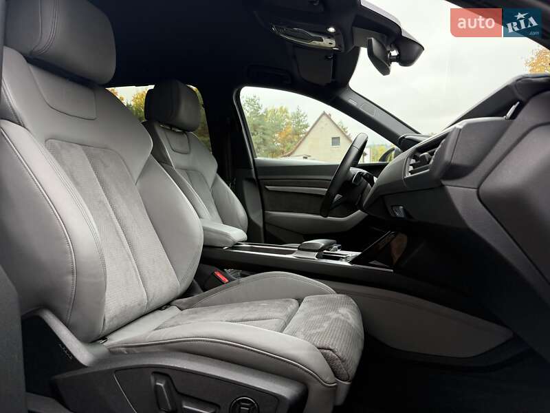 Позашляховик / Кросовер Audi e-tron 2020 в Красилові