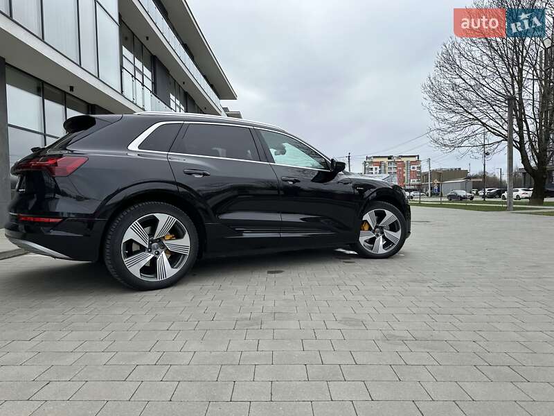 Внедорожник / Кроссовер Audi e-tron 2019 в Ужгороде