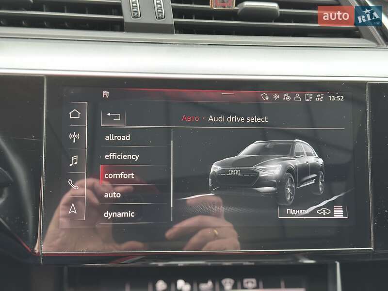 Внедорожник / Кроссовер Audi e-tron 2019 в Ужгороде