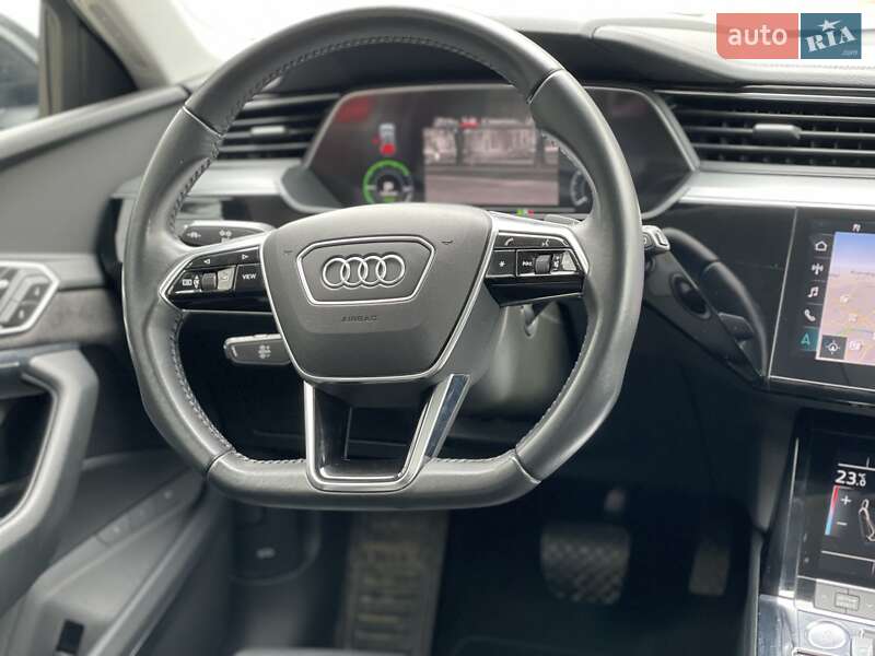 Внедорожник / Кроссовер Audi e-tron 2019 в Ужгороде
