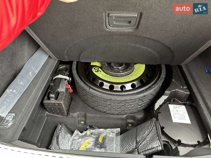 Внедорожник / Кроссовер Audi e-tron 2019 в Ужгороде