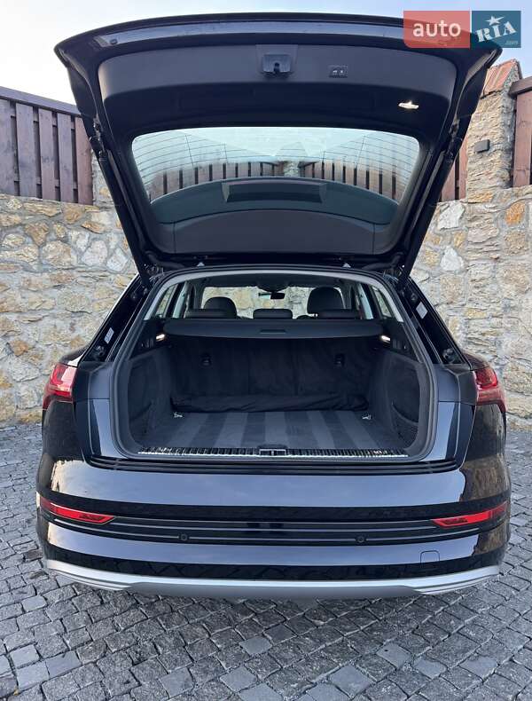 Внедорожник / Кроссовер Audi e-tron 2020 в Ровно