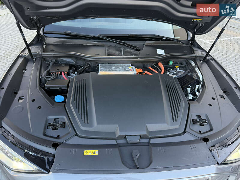 Внедорожник / Кроссовер Audi e-tron 2020 в Ровно