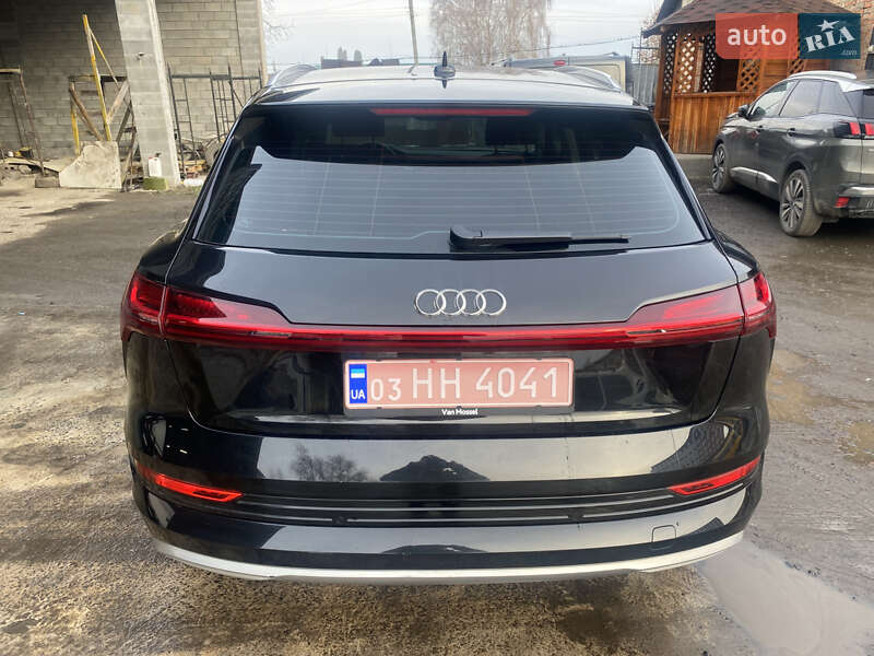 Внедорожник / Кроссовер Audi e-tron 2019 в Дубно фото 6 Внедорожник / Кроссовер Audi e-tron 2019 в Дубно