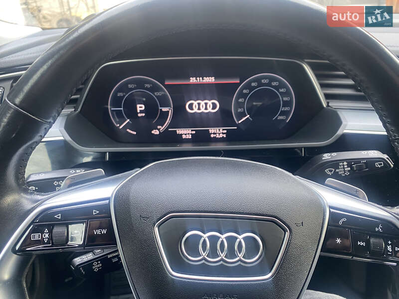 Внедорожник / Кроссовер Audi e-tron 2019 в Дубно фото 11 Внедорожник / Кроссовер Audi e-tron 2019 в Дубно
