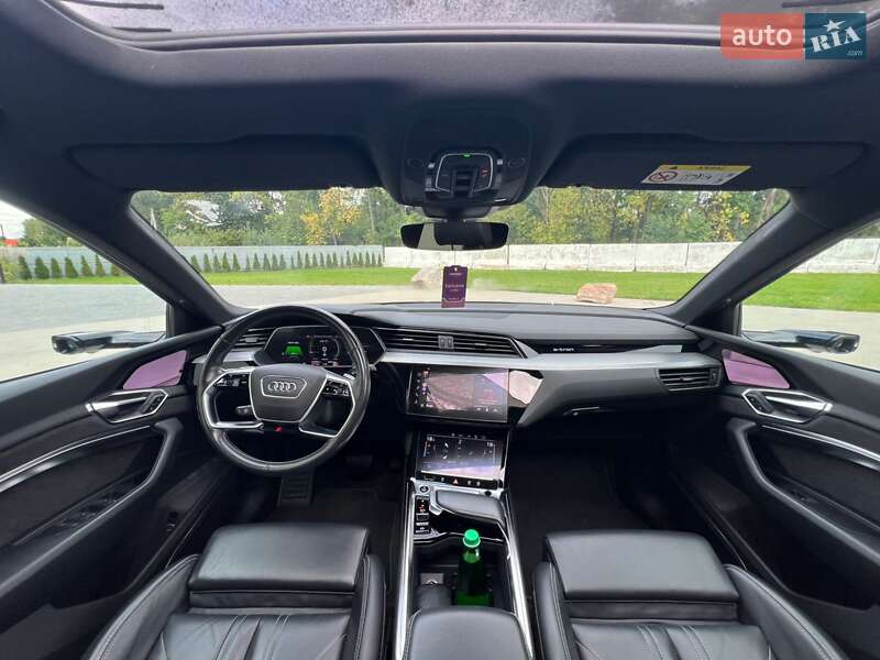 Позашляховик / Кросовер Audi e-tron 2021 в Дніпрі