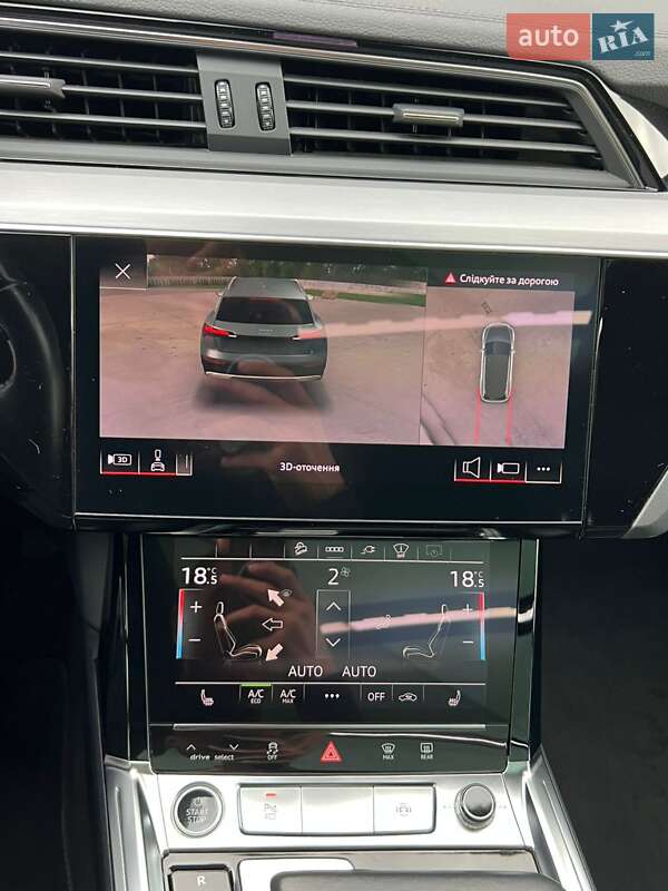 Позашляховик / Кросовер Audi e-tron 2021 в Дніпрі