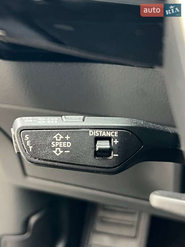 Позашляховик / Кросовер Audi e-tron 2021 в Дніпрі