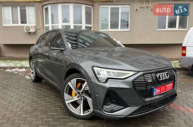 Позашляховик / Кросовер Audi e-tron 2021 в Дніпрі
