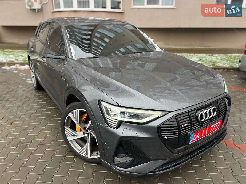 Позашляховик / Кросовер Audi e-tron 2021 в Дніпрі