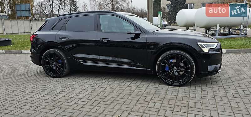 Позашляховик / Кросовер Audi e-tron 2020 в Тернополі