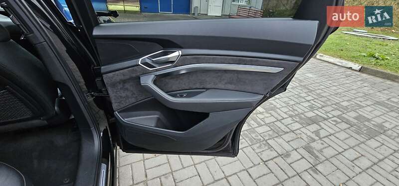 Позашляховик / Кросовер Audi e-tron 2020 в Тернополі