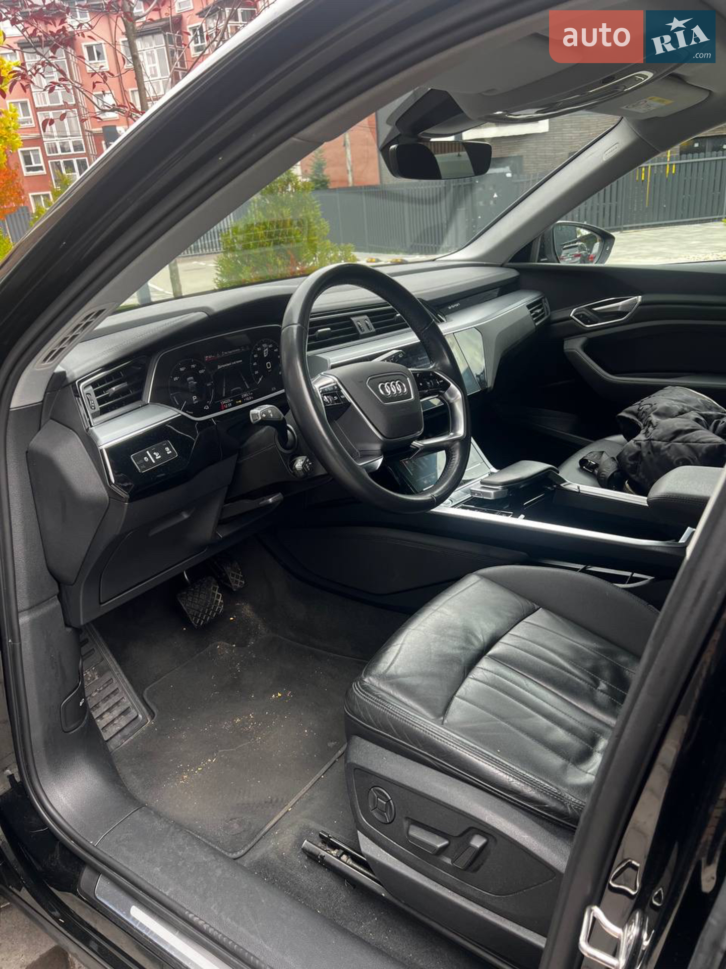 2019 Audi e-tron - мініатюра 9