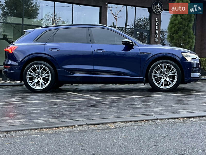 Внедорожник / Кроссовер Audi e-tron 2019 в Ужгороде фото 6 Внедорожник / Кроссовер Audi e-tron 2019 в Ужгороде