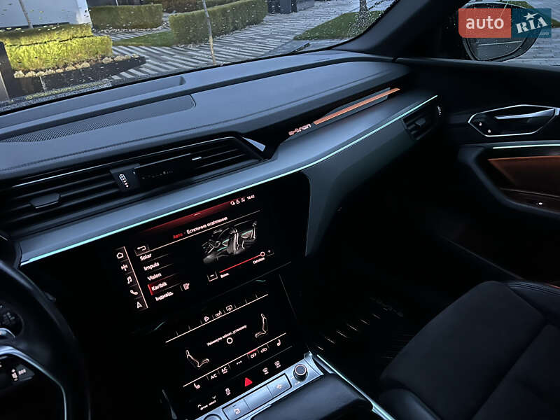 Внедорожник / Кроссовер Audi e-tron 2019 в Ужгороде фото 11 Внедорожник / Кроссовер Audi e-tron 2019 в Ужгороде