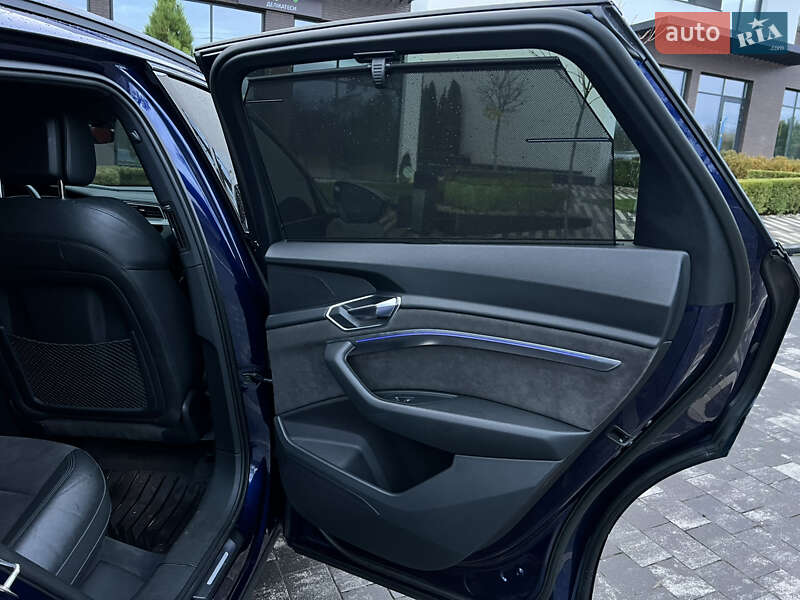 Внедорожник / Кроссовер Audi e-tron 2019 в Ужгороде фото 48 Внедорожник / Кроссовер Audi e-tron 2019 в Ужгороде