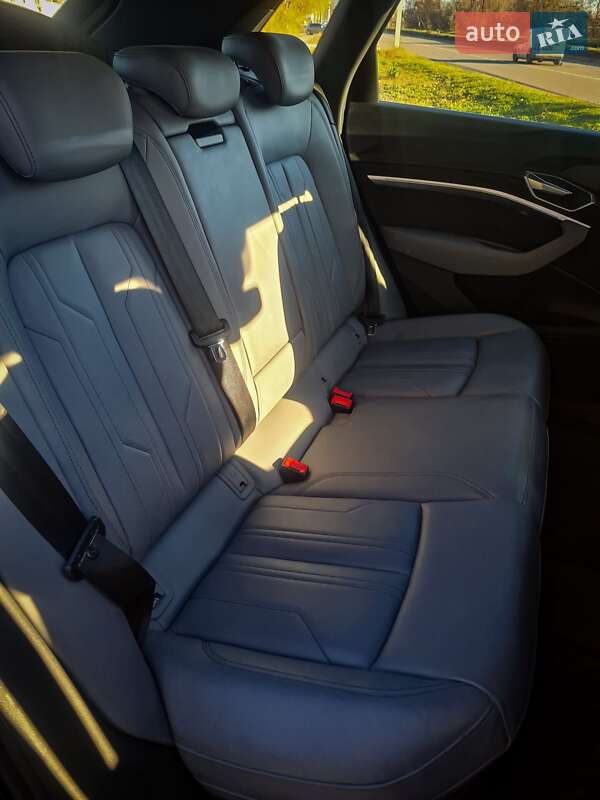 Внедорожник / Кроссовер Audi e-tron 2020 в Кременчуге