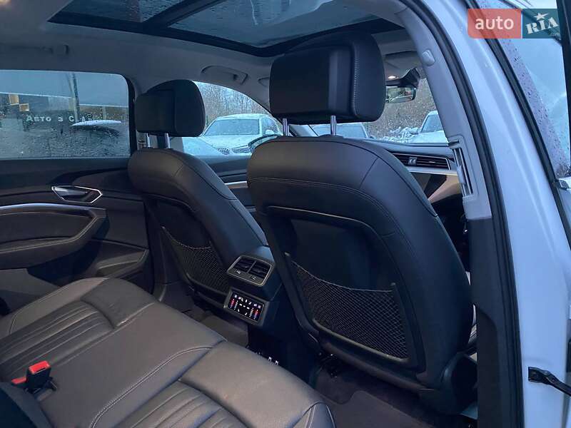 Позашляховик / Кросовер Audi e-tron 2020 в Львові