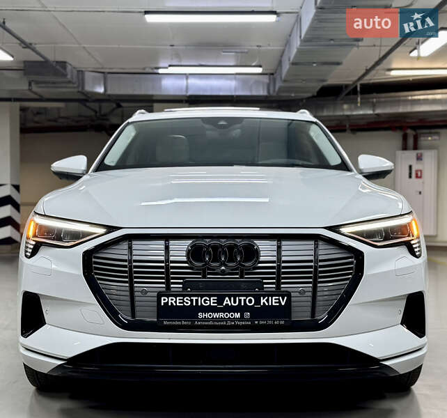 Позашляховик / Кросовер Audi e-tron 2019 в Києві
