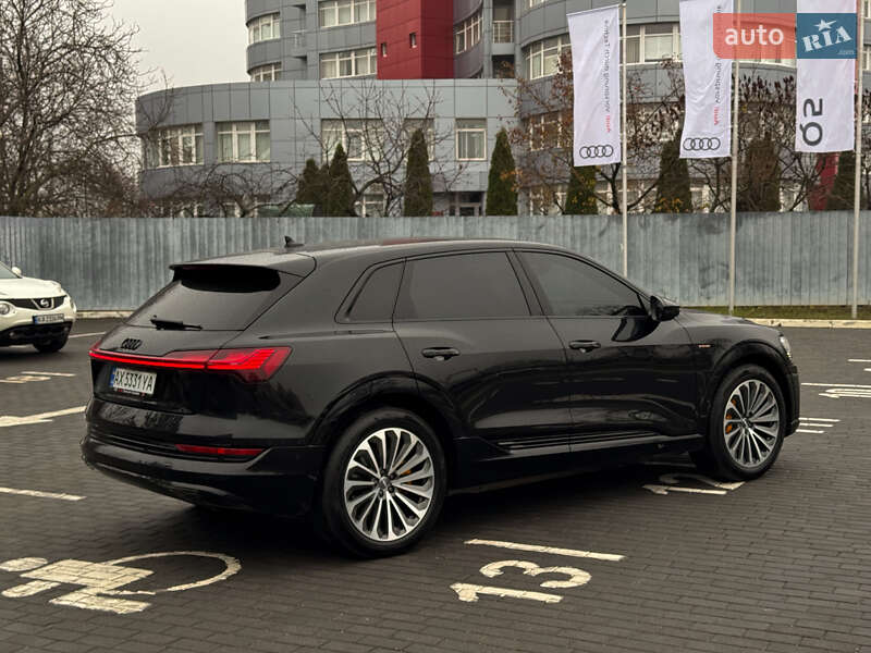 Внедорожник / Кроссовер Audi e-tron 2019 в Харькове