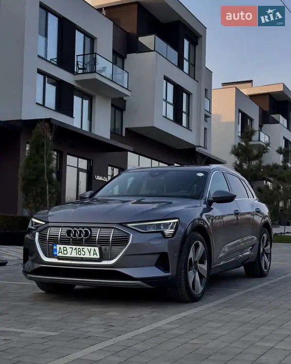 Audi e-tron 2019