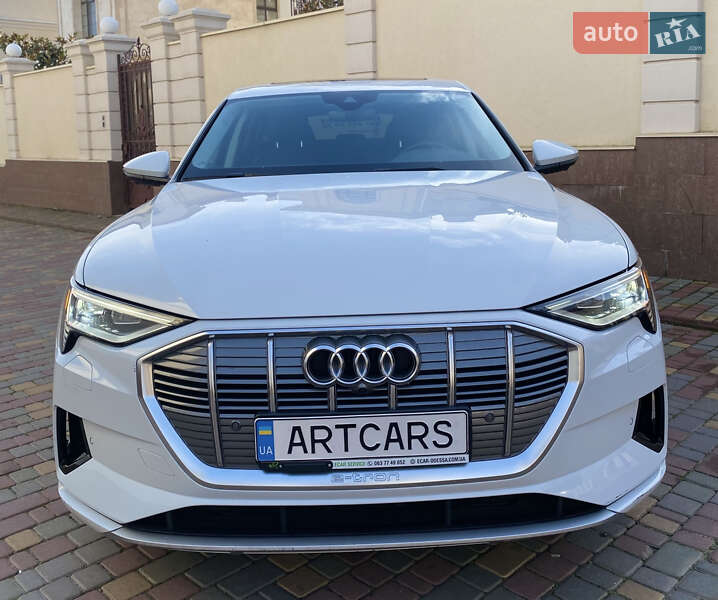 Внедорожник / Кроссовер Audi e-tron 2020 в Одессе