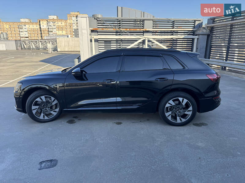 Внедорожник / Кроссовер Audi e-tron 2020 в Киеве