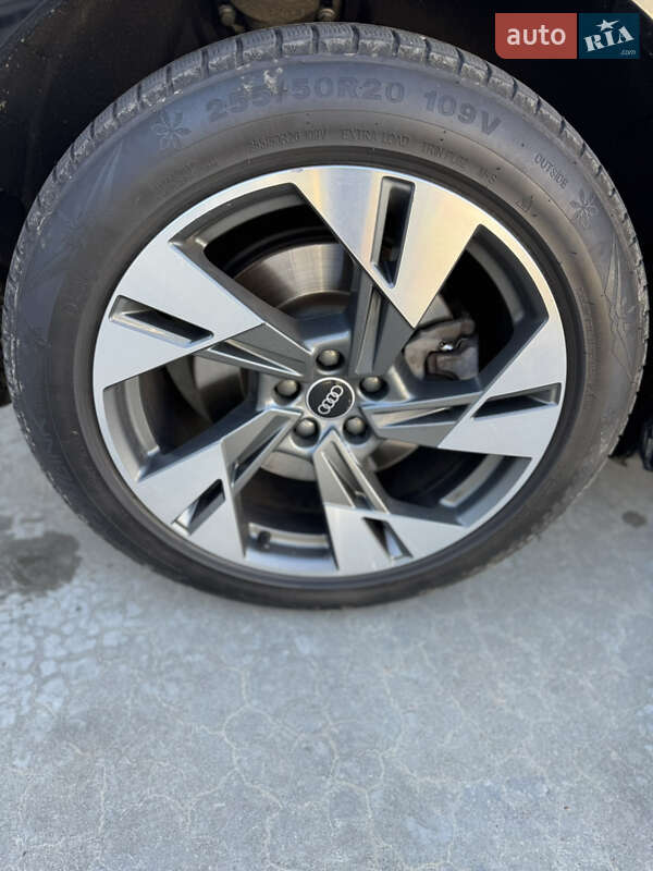 Внедорожник / Кроссовер Audi e-tron 2020 в Киеве