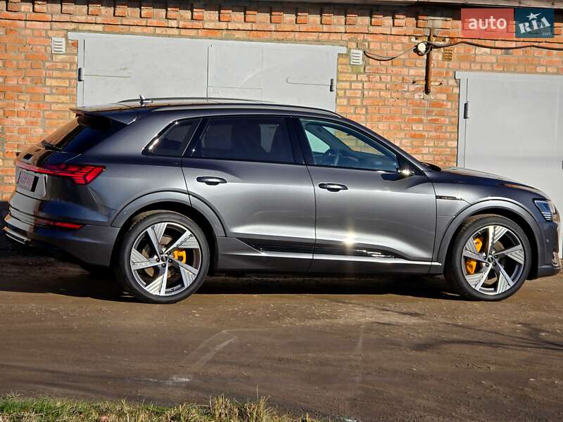 Внедорожник / Кроссовер Audi e-tron 2022 в Житомире