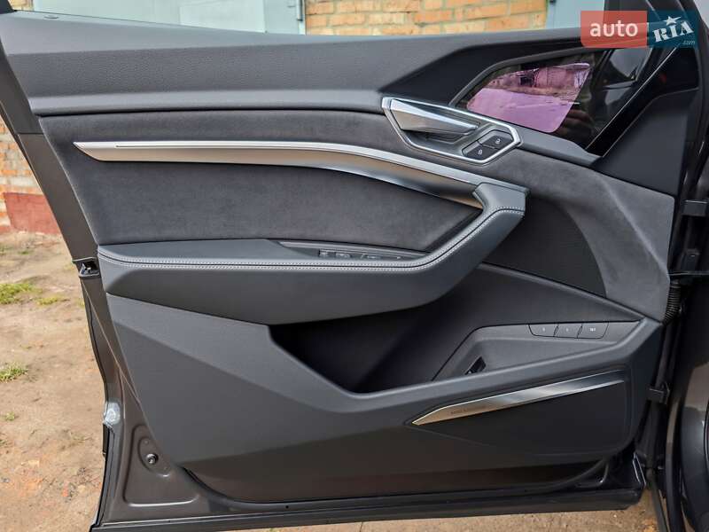 Внедорожник / Кроссовер Audi e-tron 2022 в Житомире