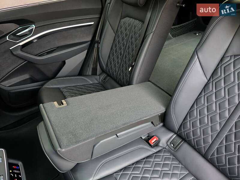 Внедорожник / Кроссовер Audi e-tron 2022 в Житомире