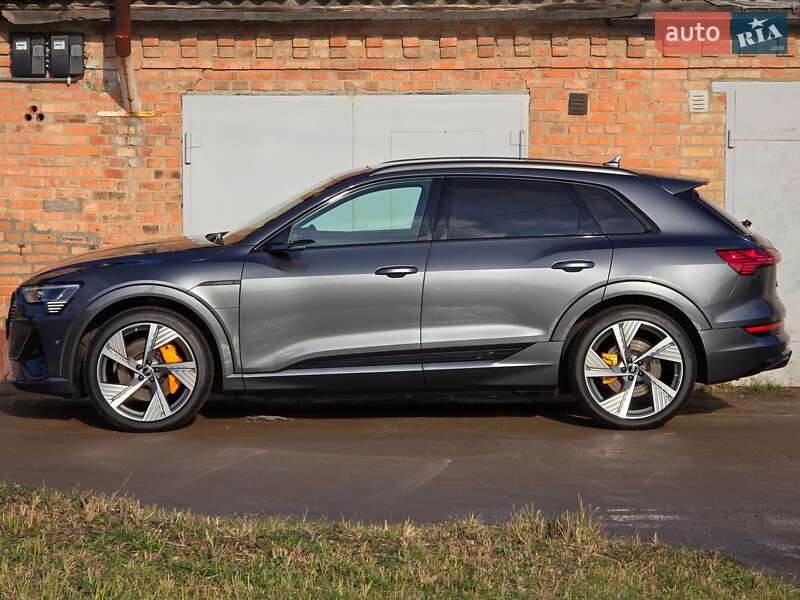 Внедорожник / Кроссовер Audi e-tron 2022 в Житомире