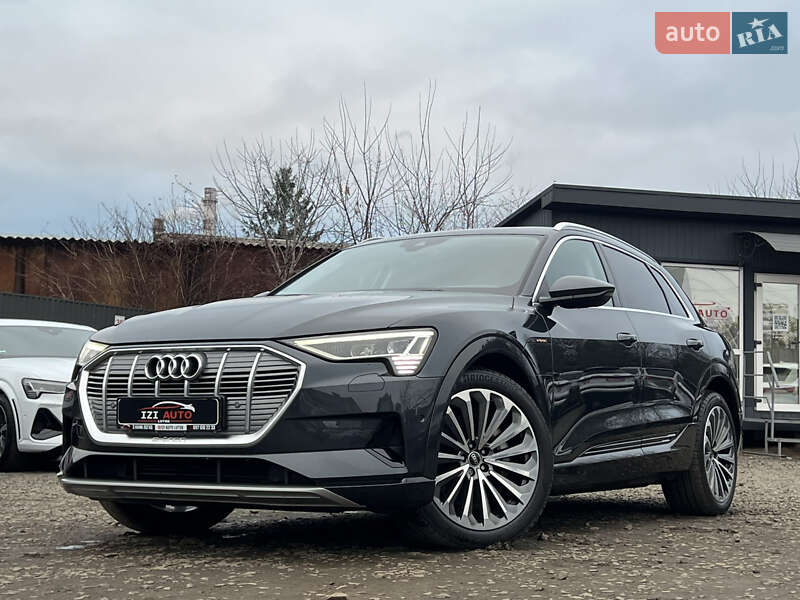 Позашляховик / Кросовер Audi e-tron 2022 в Луцьку
