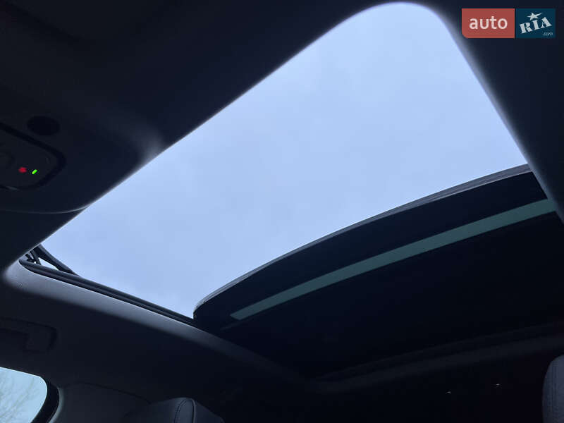 Позашляховик / Кросовер Audi e-tron 2022 в Луцьку