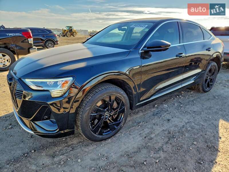 Внедорожник / Кроссовер Audi e-tron 2021 в Днепре