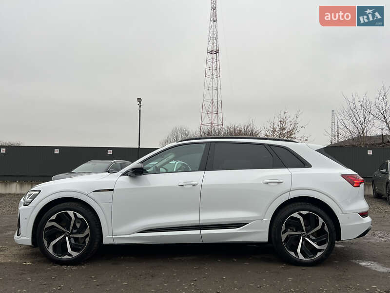 Внедорожник / Кроссовер Audi e-tron 2023 в Луцке