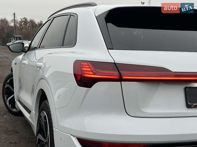 Внедорожник / Кроссовер Audi e-tron 2023 в Луцке