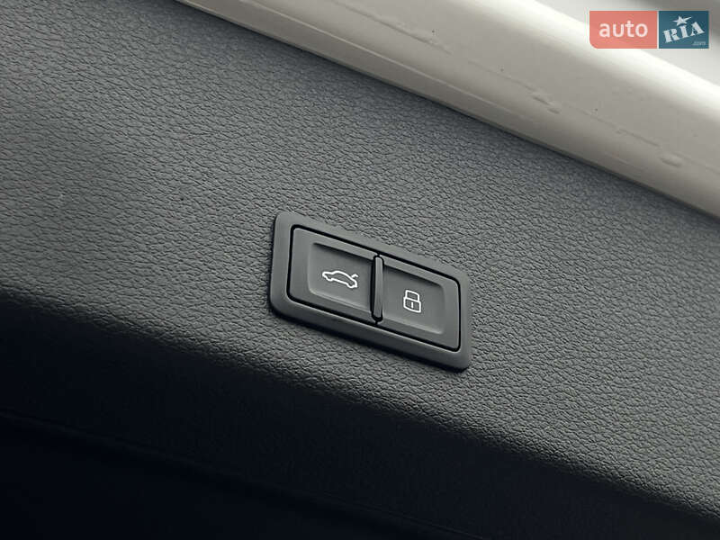 Внедорожник / Кроссовер Audi e-tron 2023 в Луцке