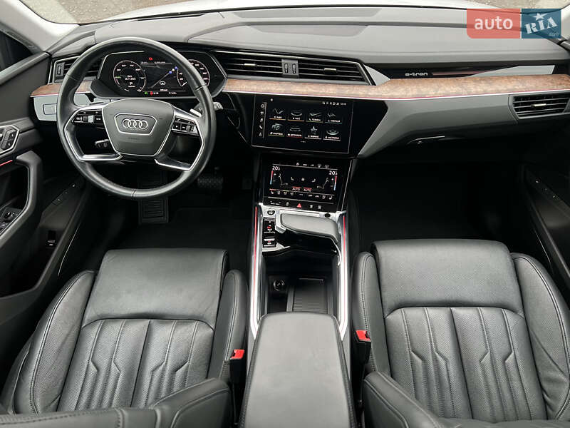 Внедорожник / Кроссовер Audi e-tron 2023 в Луцке