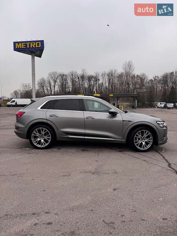 Внедорожник / Кроссовер Audi e-tron 2020 в Львове фото 3 Внедорожник / Кроссовер Audi e-tron 2020 в Львове